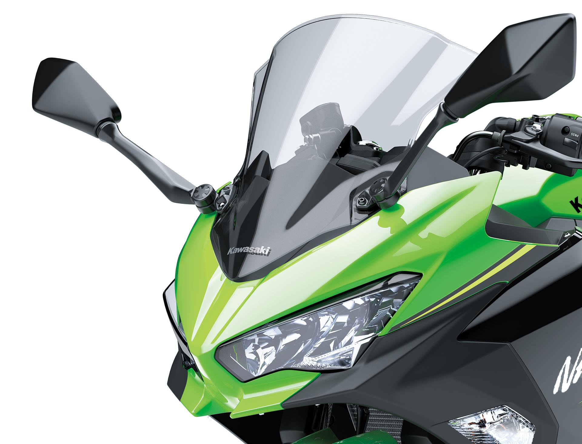 Velký kouřový plexi štít (Ninja 400)
