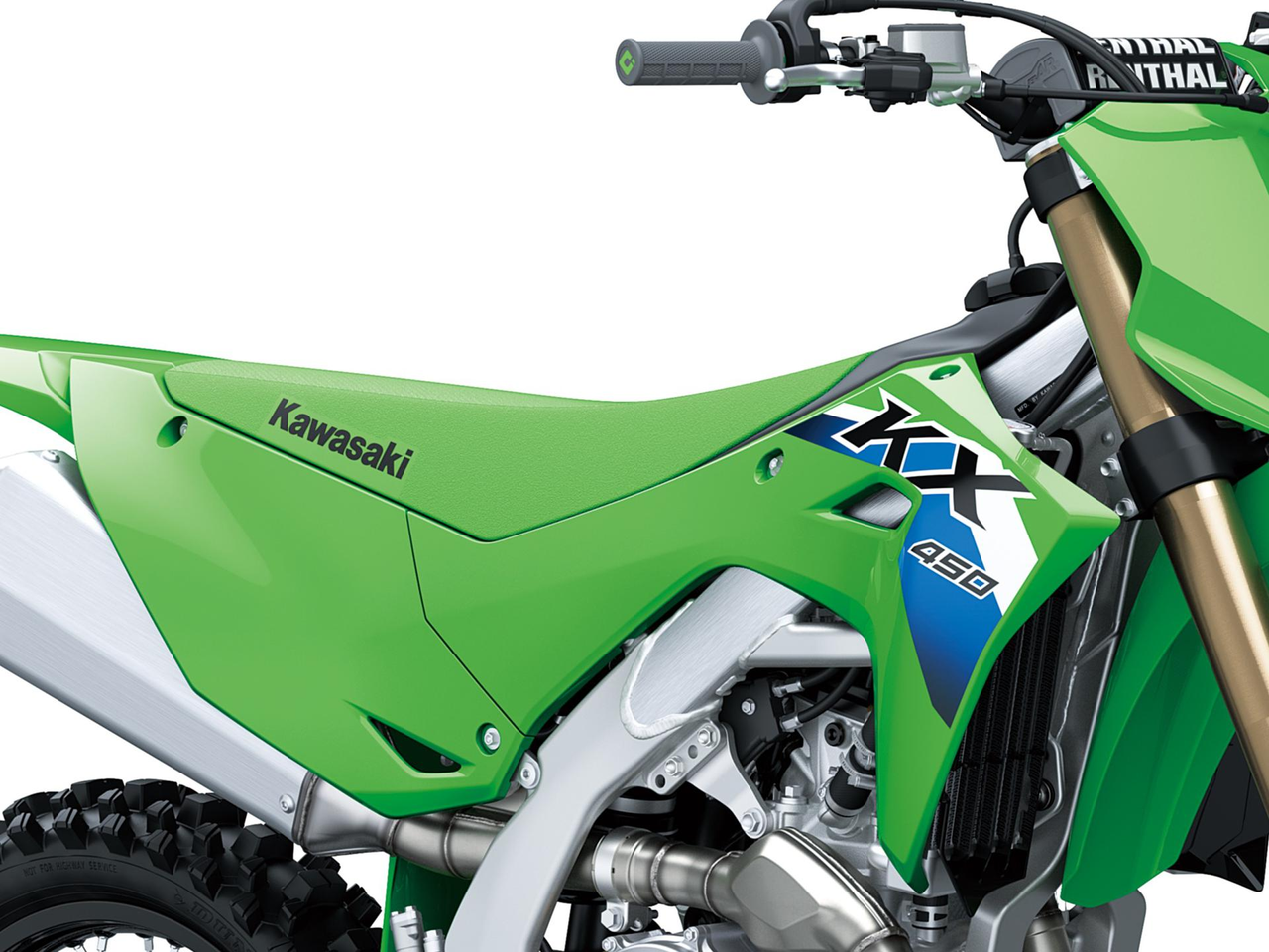 Štíhlá, ergonomická karoserie