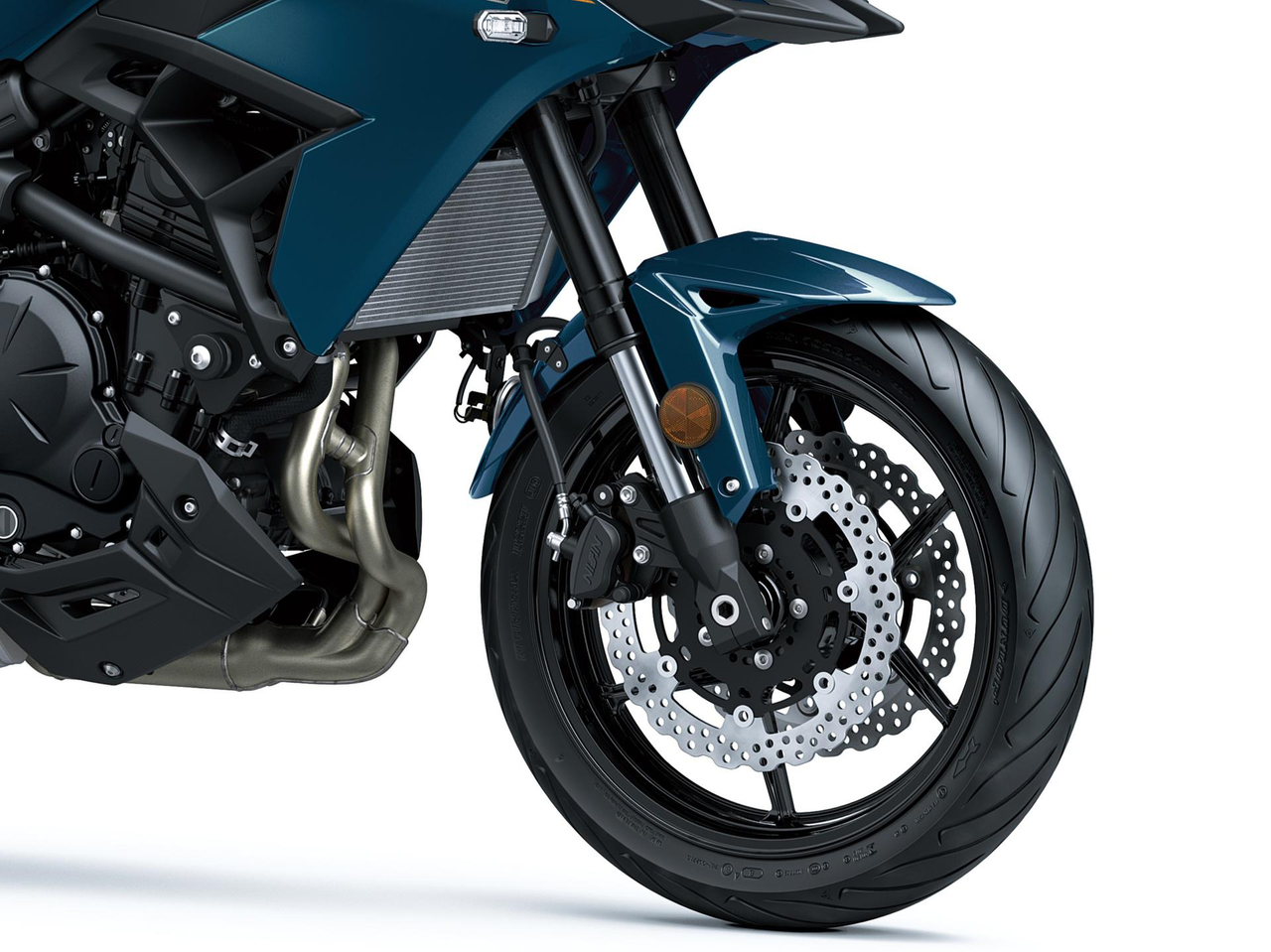 Odpružení s dlouhým zdvihem a 17palcová kola