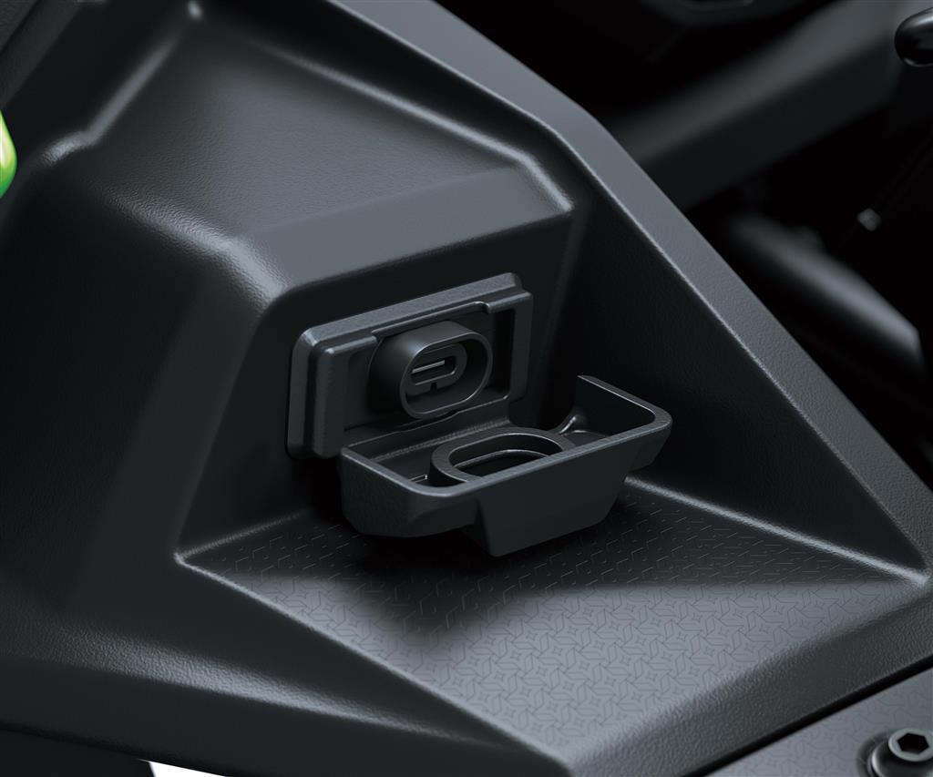 USB-C zásuvka (Ninja 500)